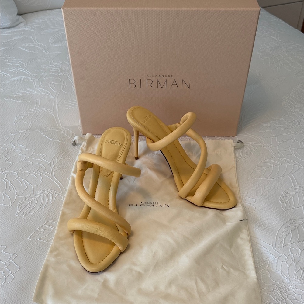 Alexandre Birman Strappy Heels Yellow